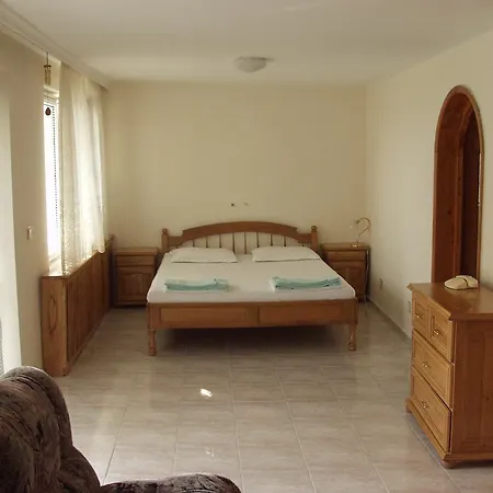 Πανσιόν T&d Suites