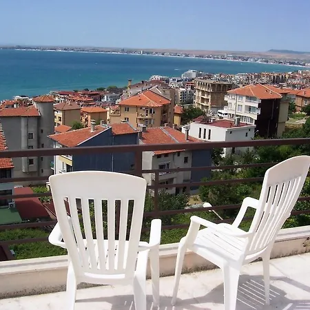 Πανσιόν T&d Suites